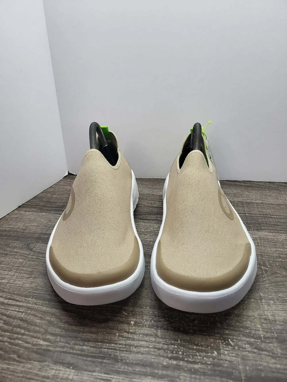 Oofos Oomg Eezee White Taupe Men's Size 10 New Slip-On Shoes New